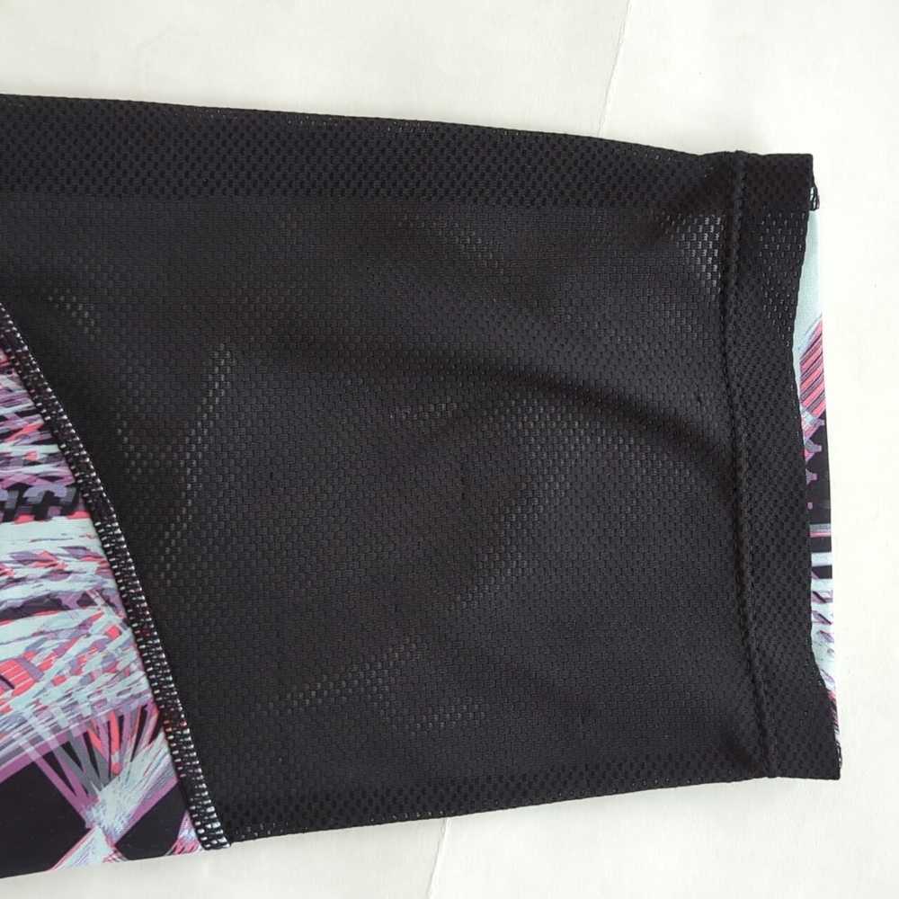Nike Dri-Fit Workout Capri Pants LARGE Black Multi - Picture 10 of 16